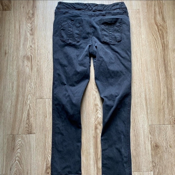 Tripp NYC Y2K Low-Rise Black T-Back Skinny Jeans, size 20R - Picture 3 of 13